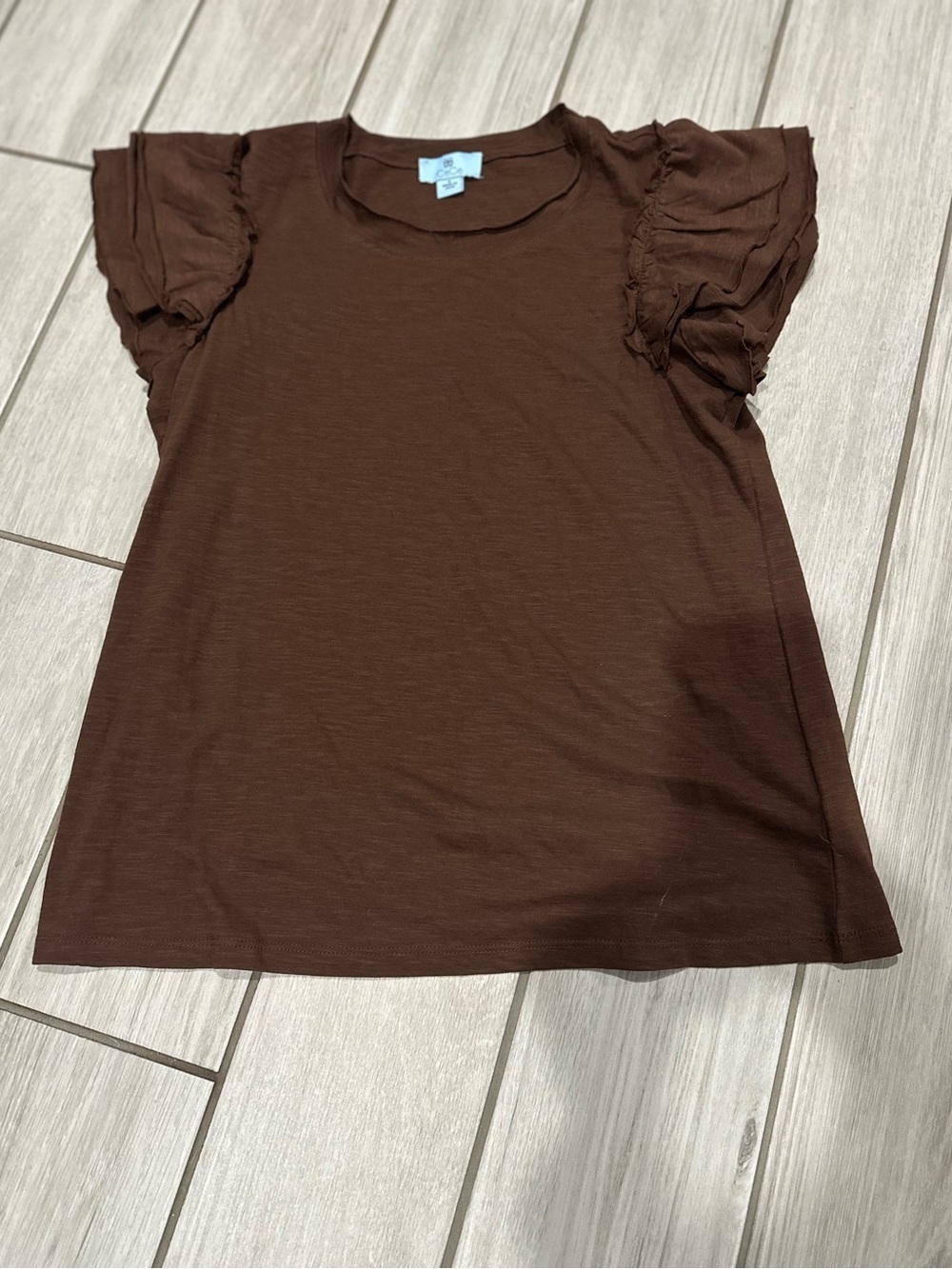 CeCe Brown Ruffle Sleeve Tee